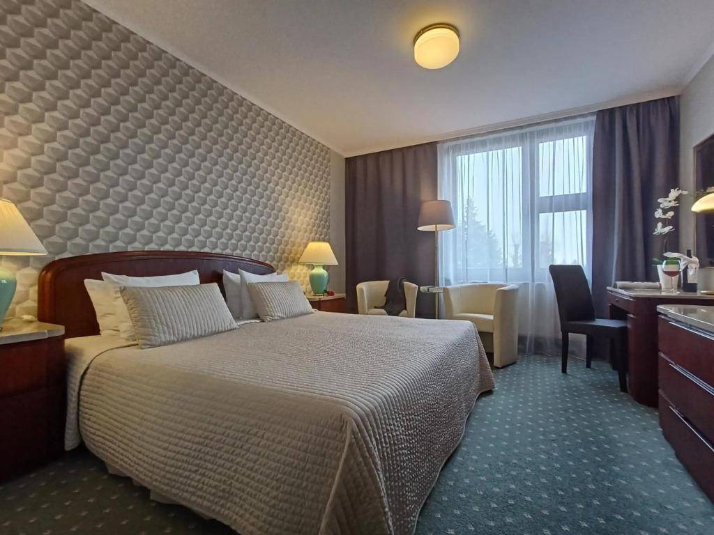 hotel image 12