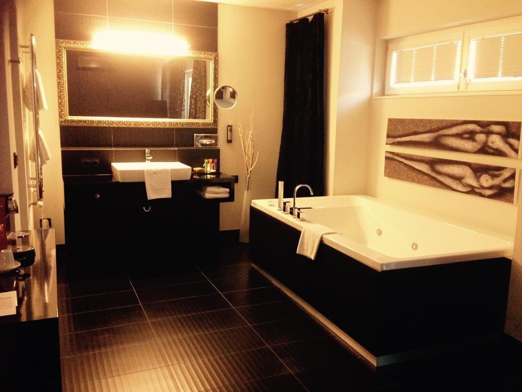 hotel image 13