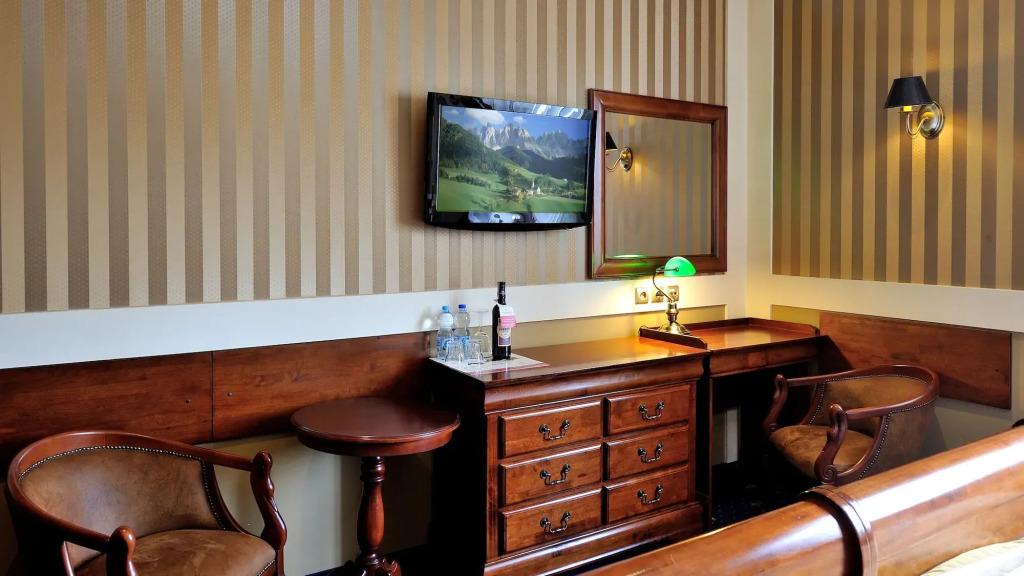 hotel image 12
