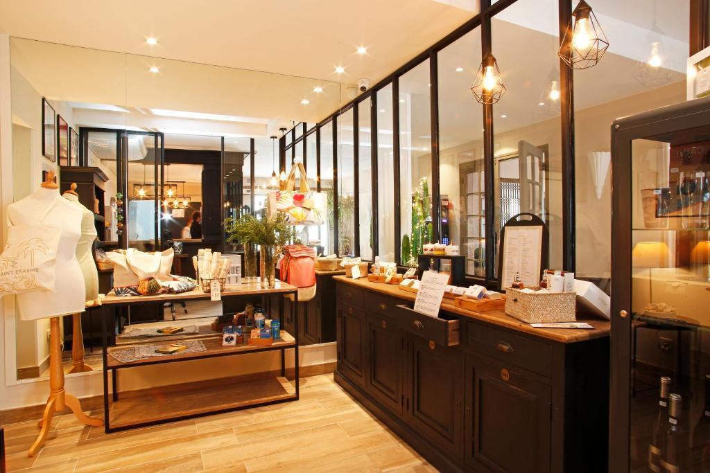 hotel image 11
