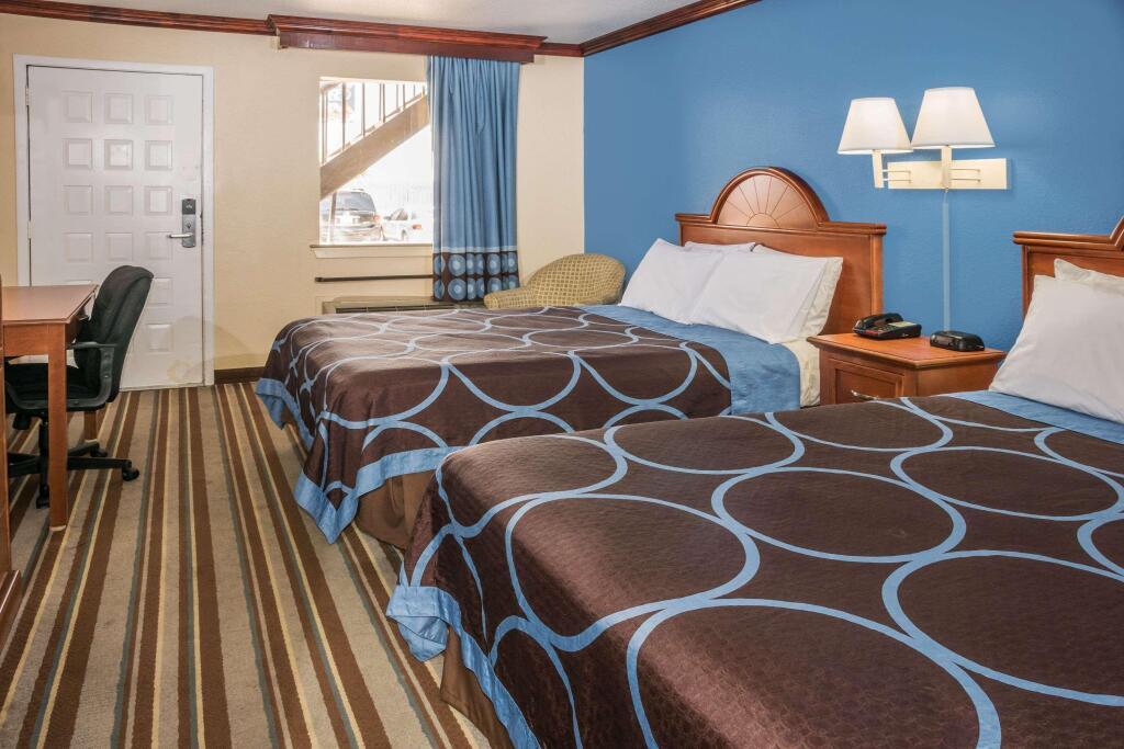 hotel image 12