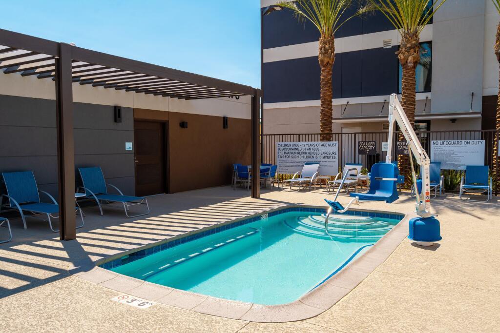 hotel image 8
