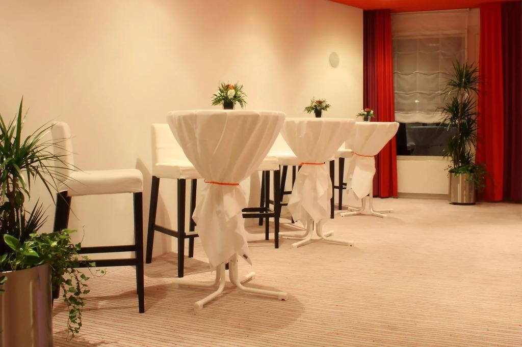 hotel image 13