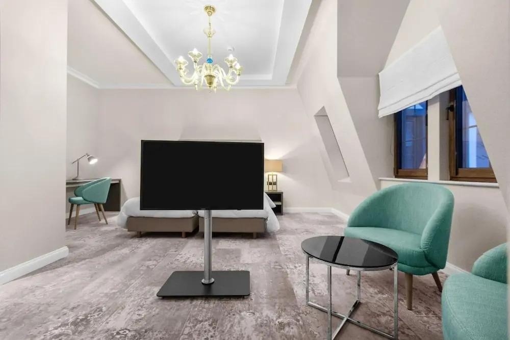 hotel image 8