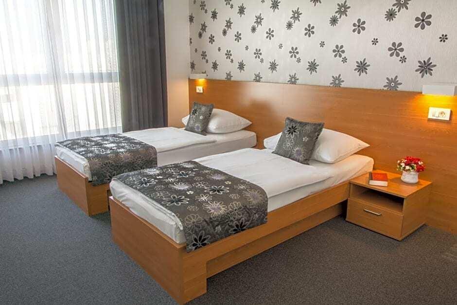 hotel image 9