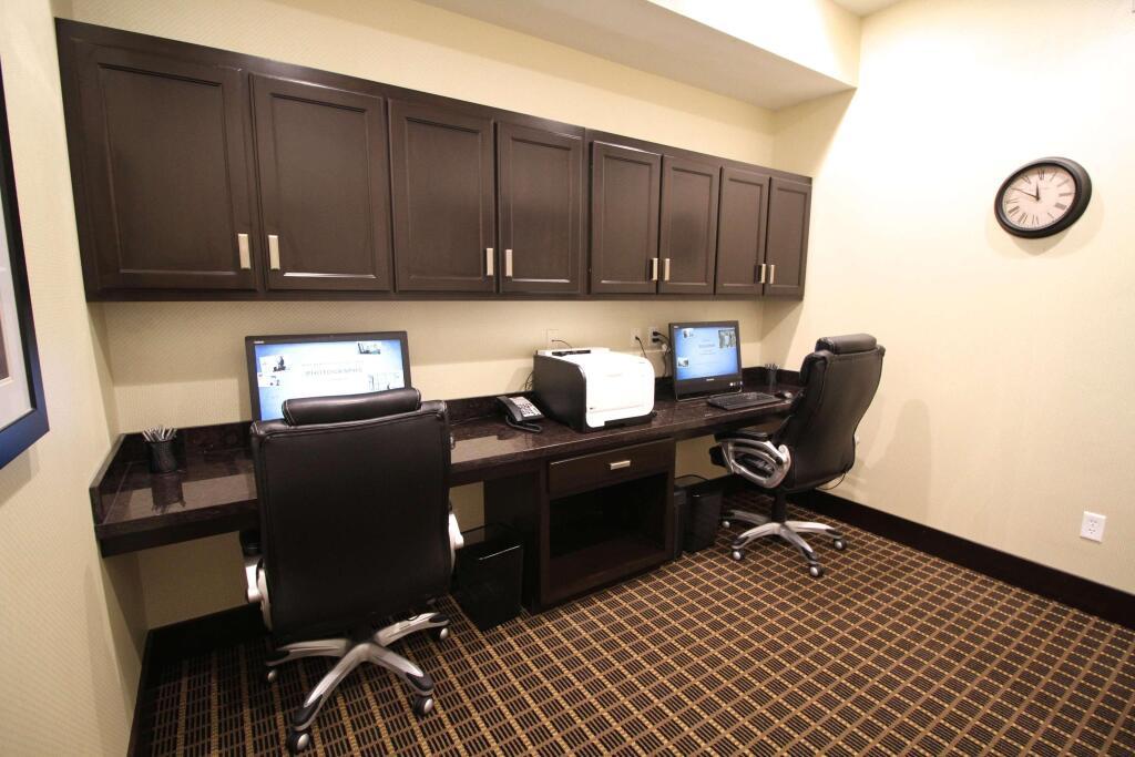 hotel image 10