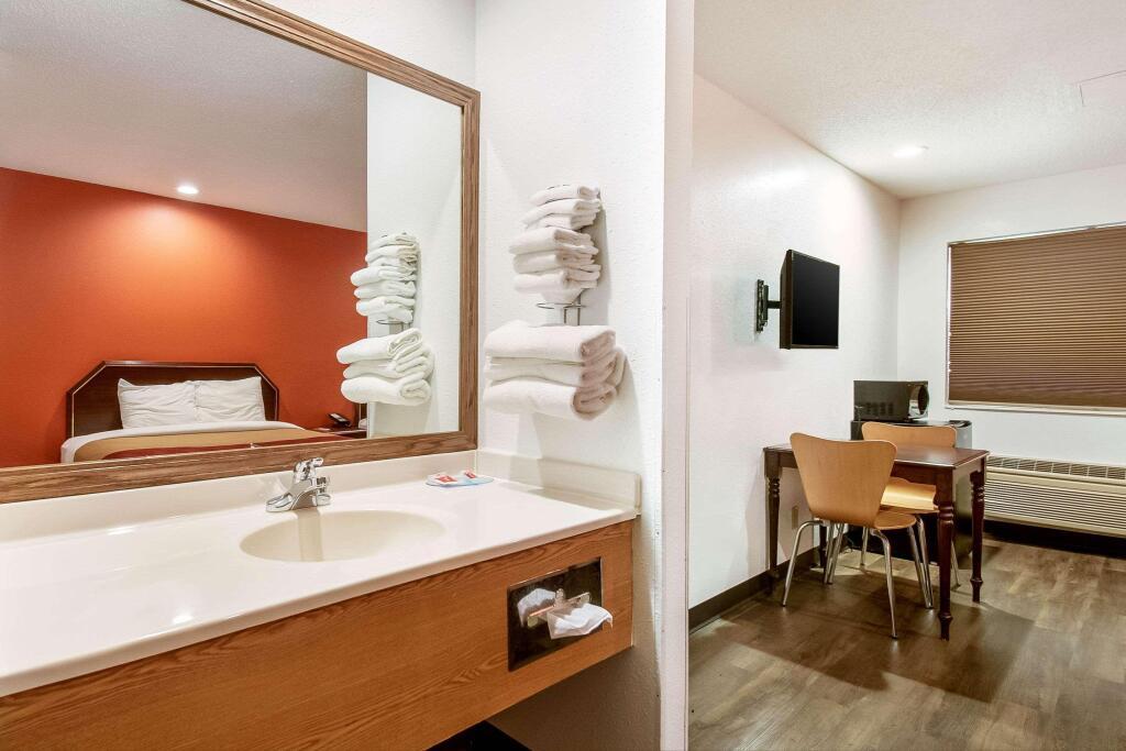 hotel image 13