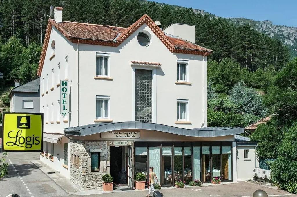 hotel image 16
