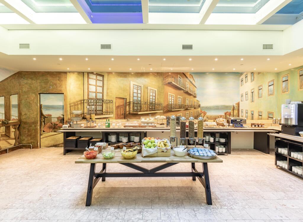 hotel image 13