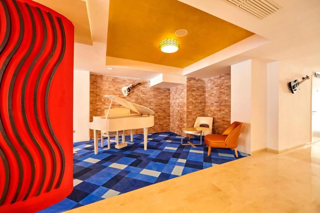 hotel image 8