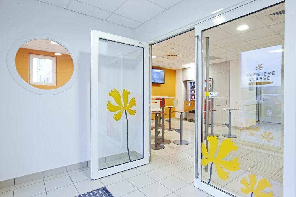 hotel image 10