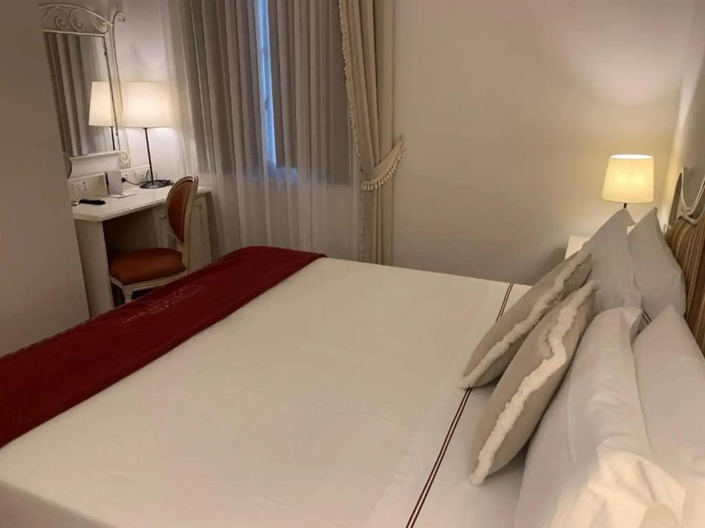 hotel image 60