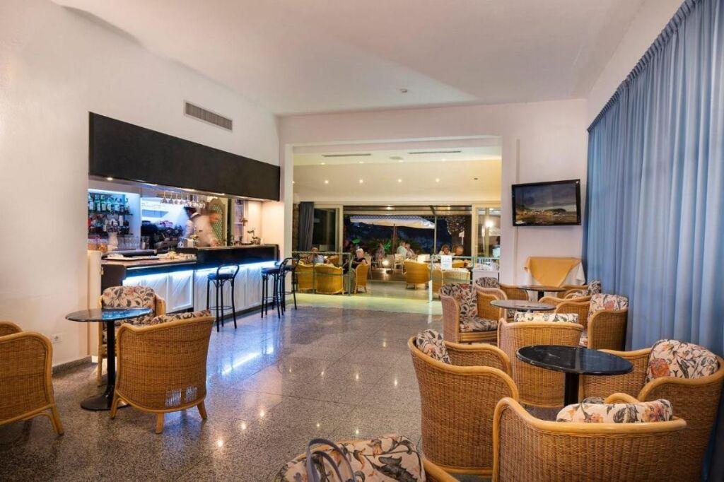hotel image 10