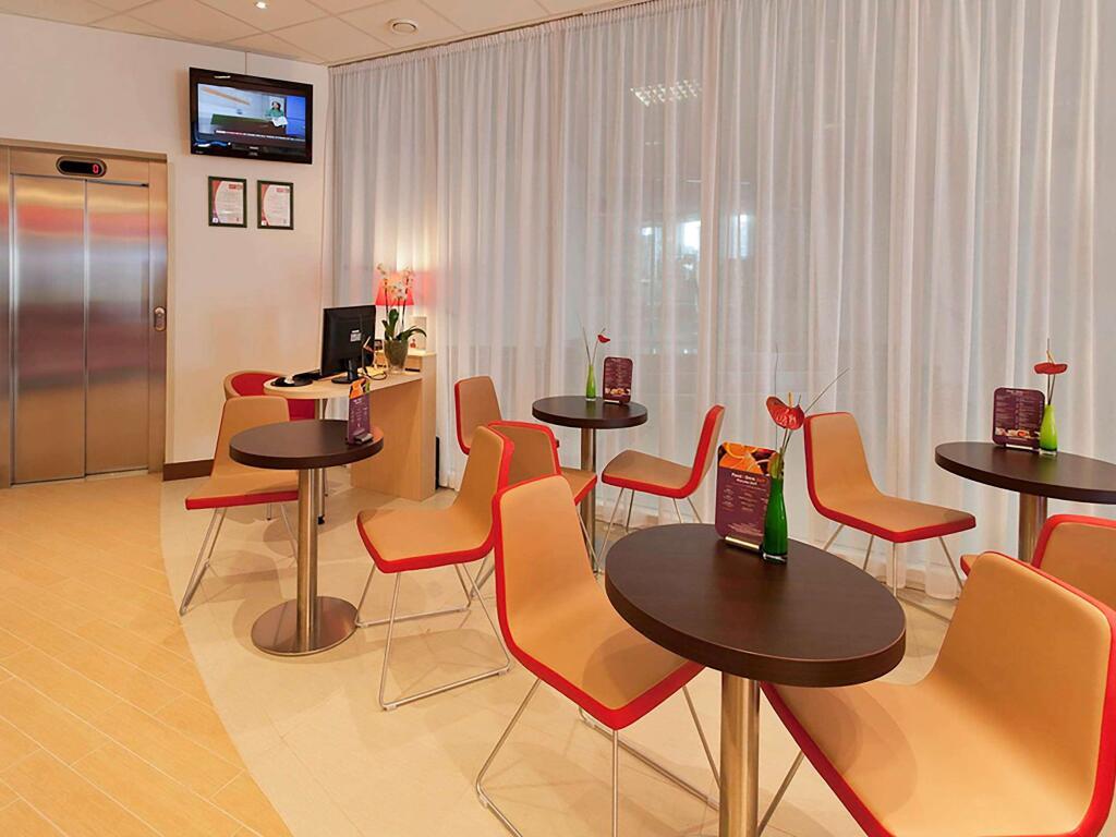 hotel image 12