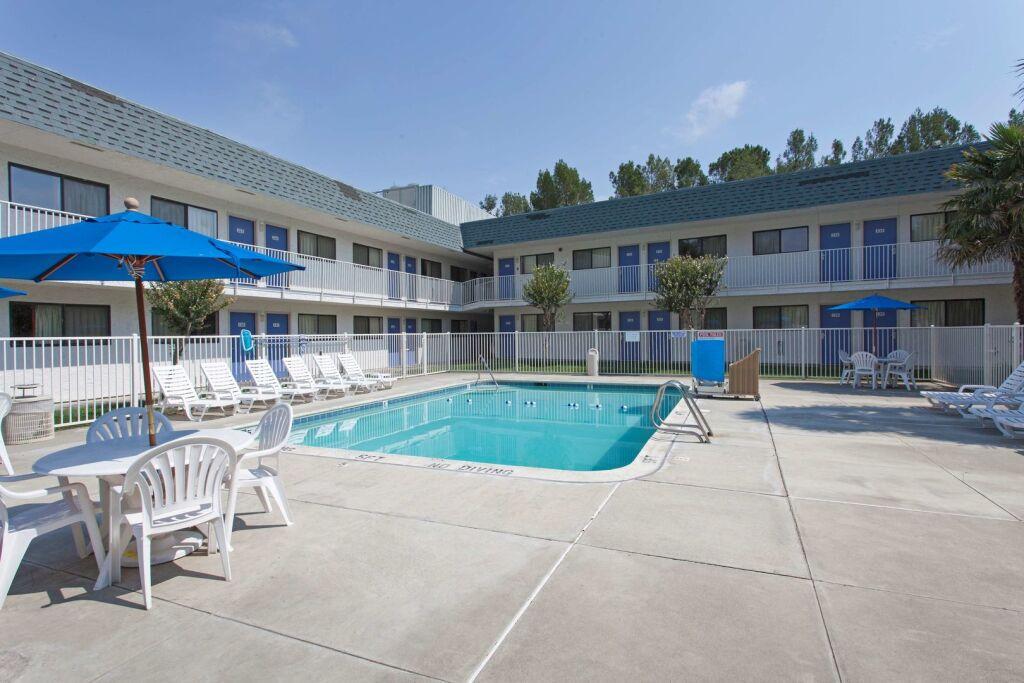 hotel image 8