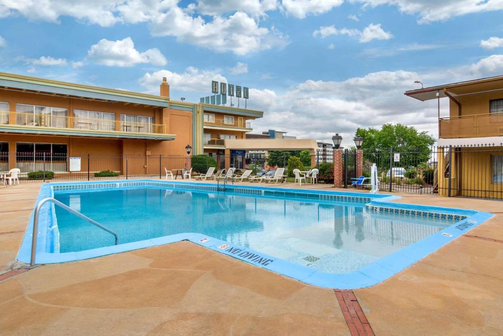 hotel image 13