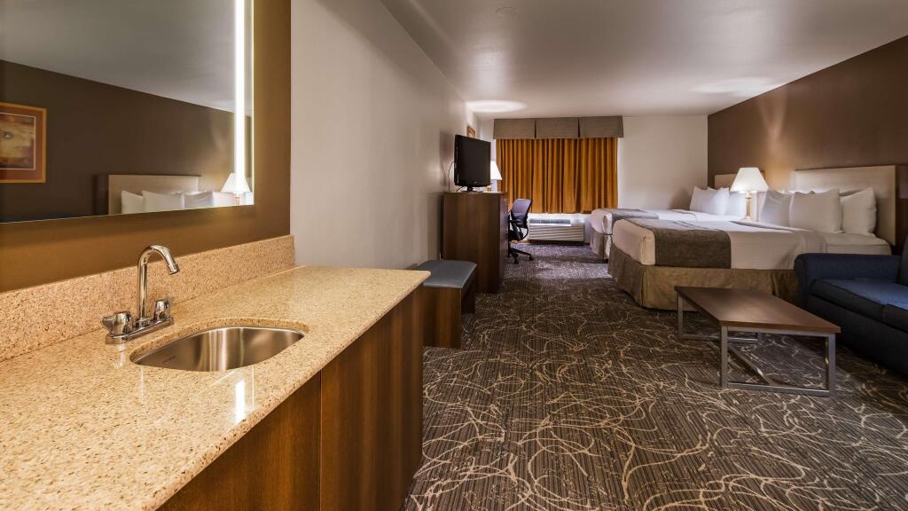 hotel image 16