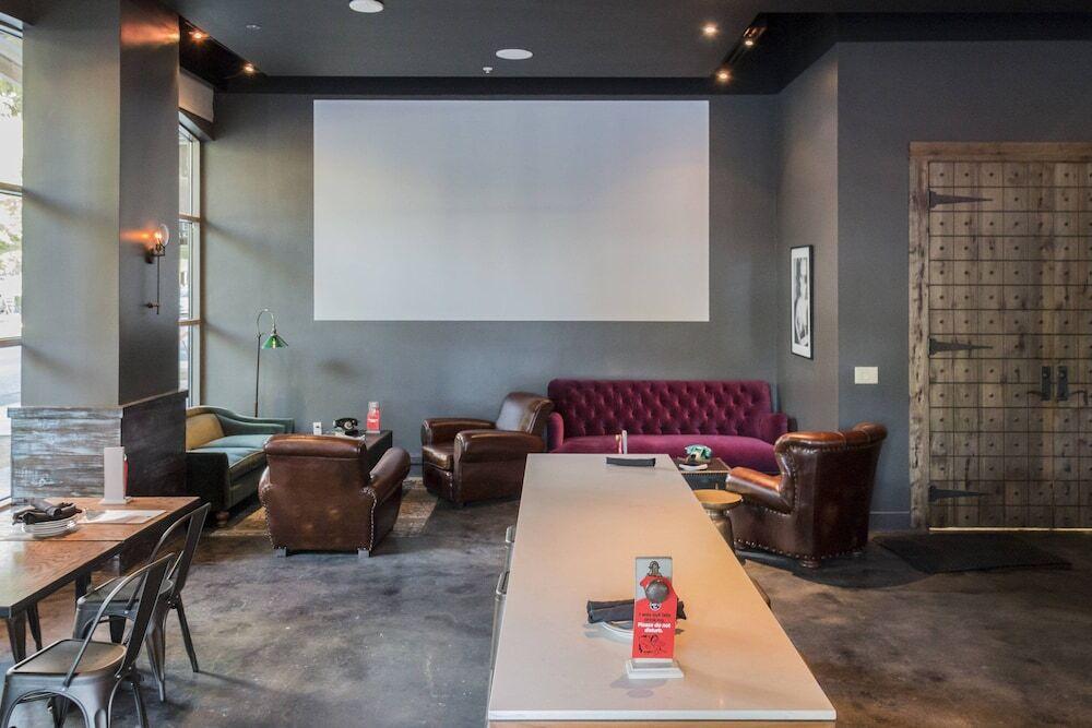 hotel image 10