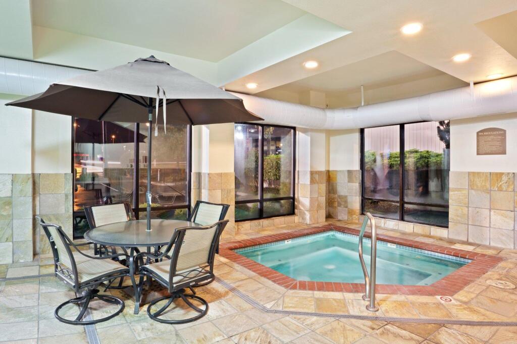 hotel image 36