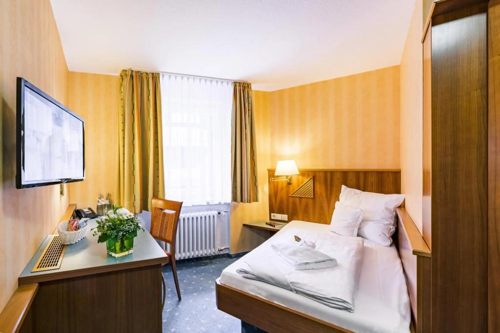 hotel image 10