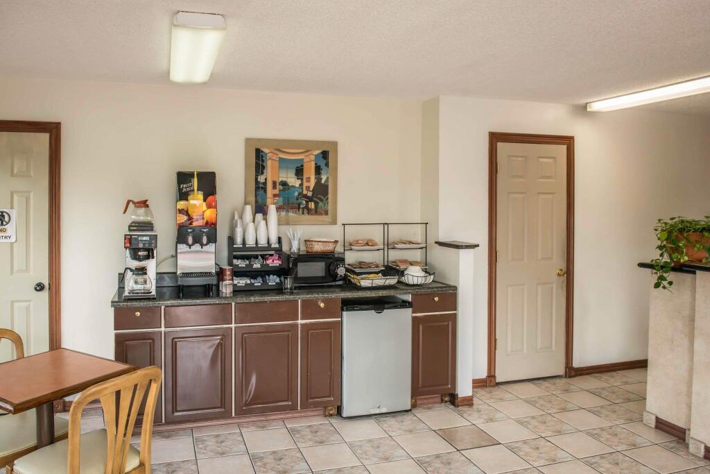 hotel image 9