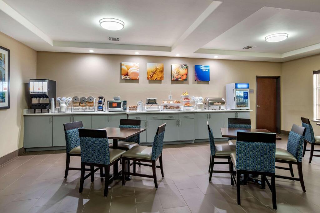 hotel image 12