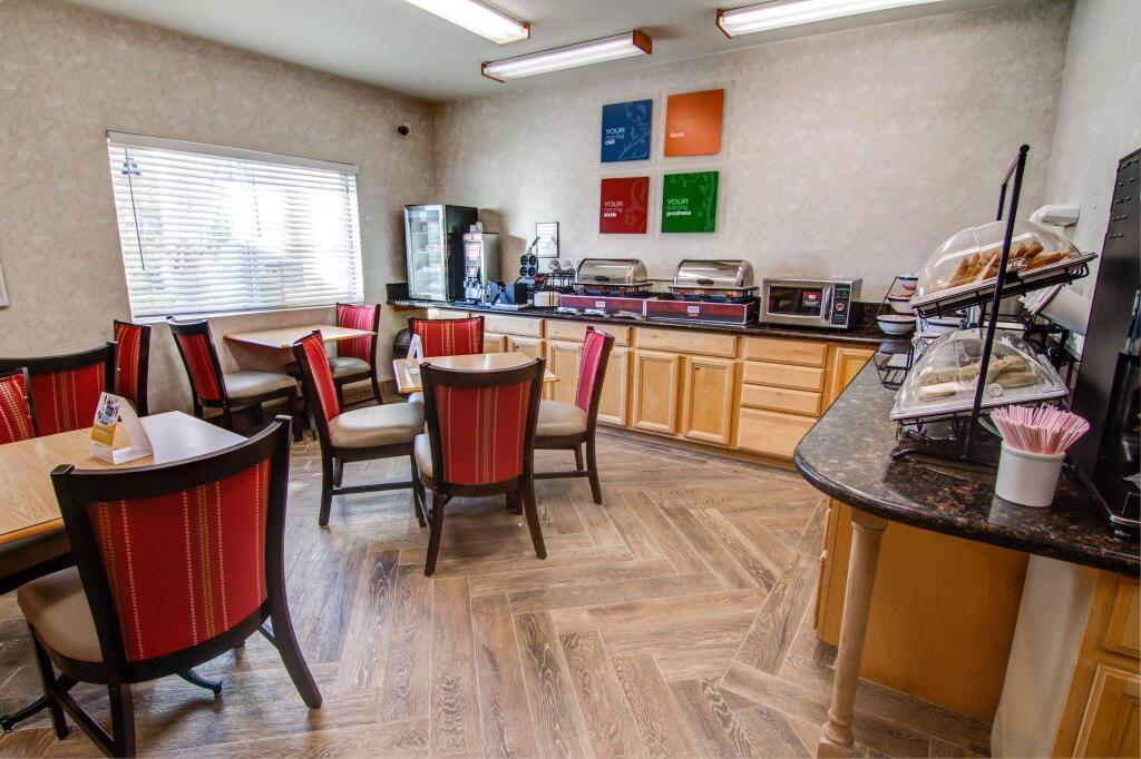 hotel image 13