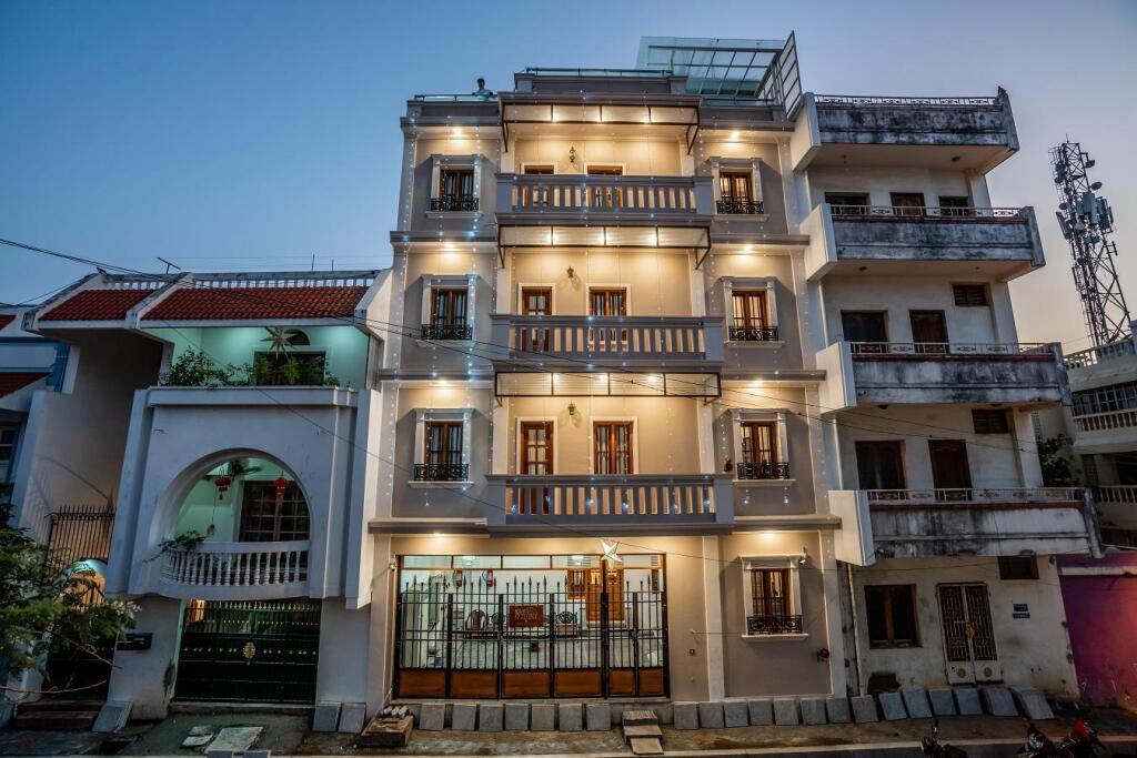 hotel image 13