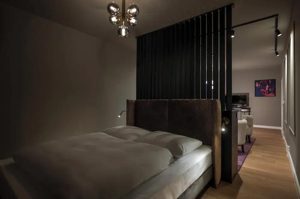 hotel image 10