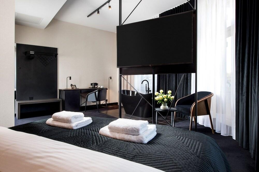 hotel image 9