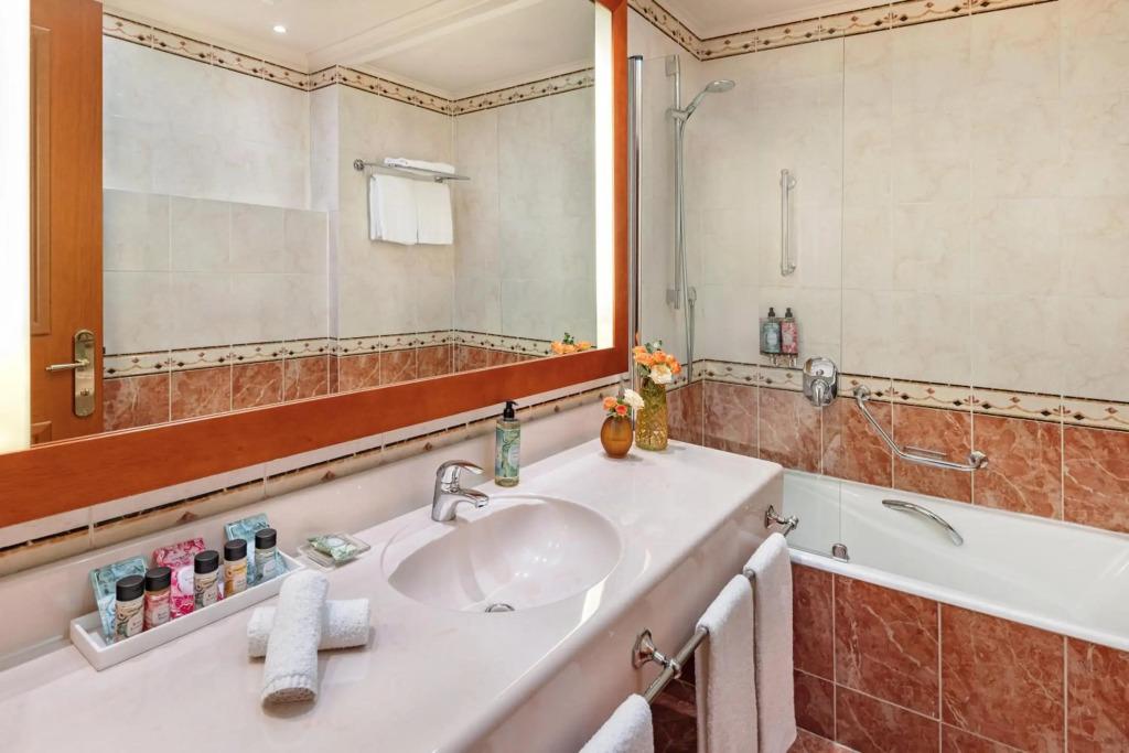 hotel image 16