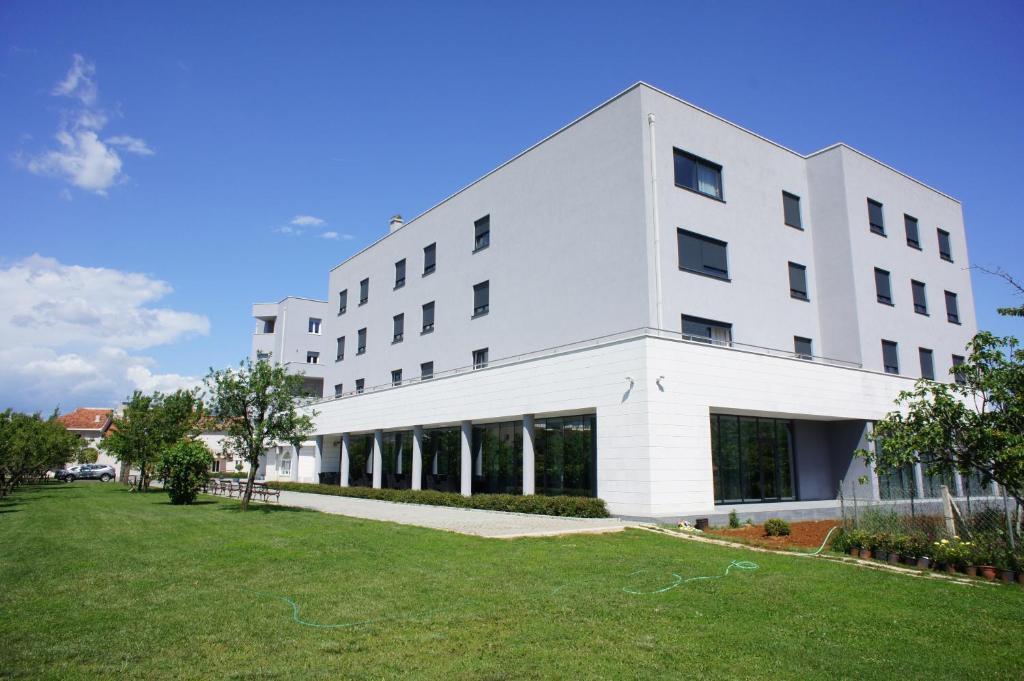 hotel image 9