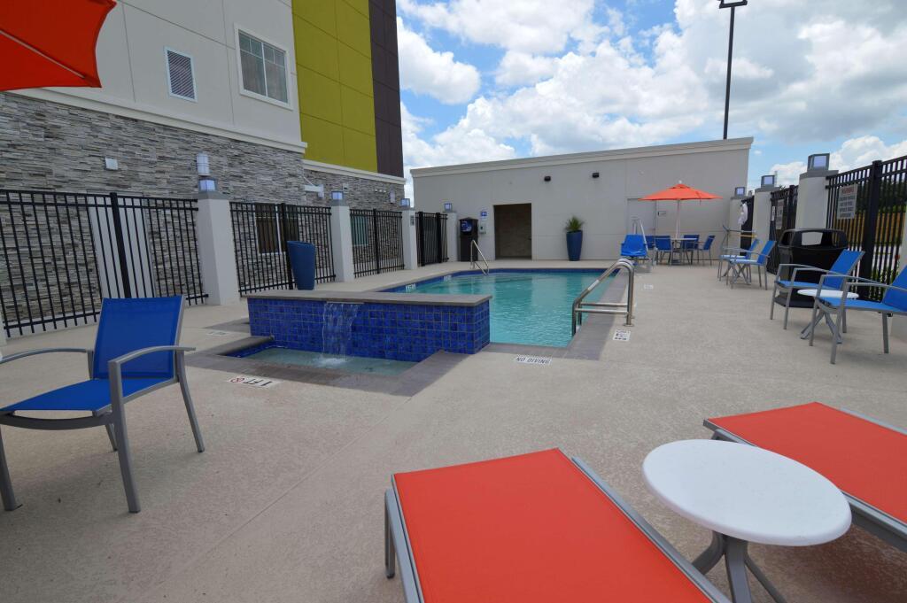 hotel image 16