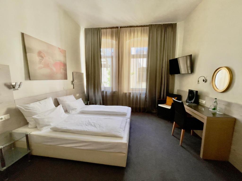 hotel image 11
