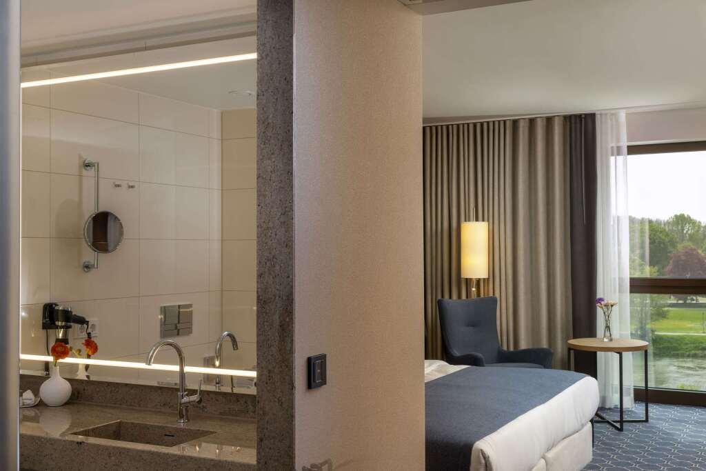 hotel image 16