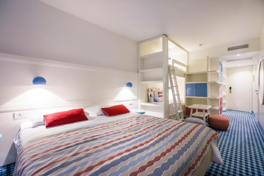 hotel image 8