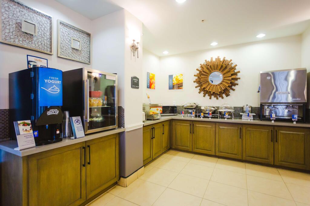 hotel image 13