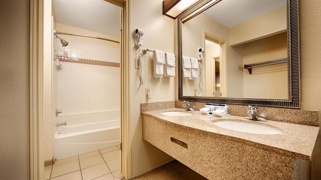 hotel image 36