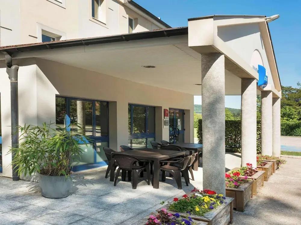 hotel image 10