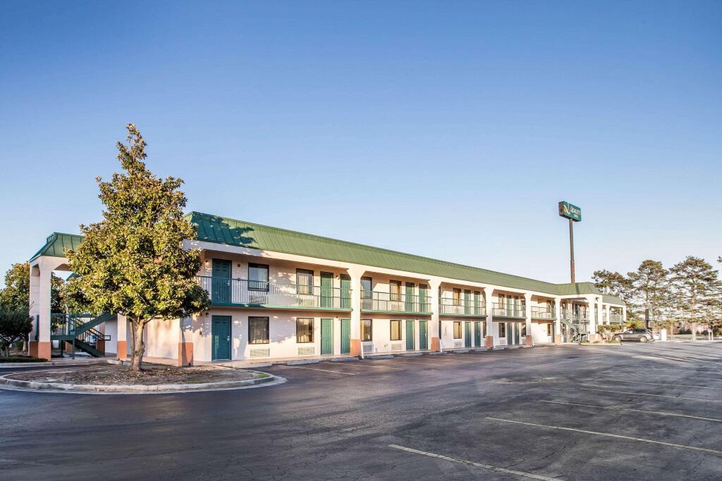 hotel image 10