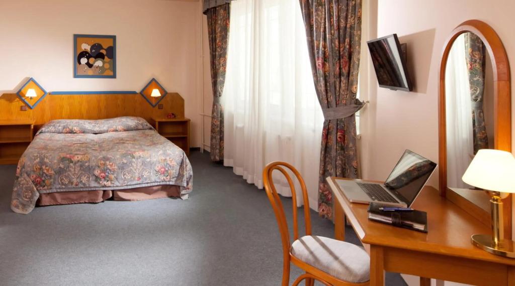 hotel
