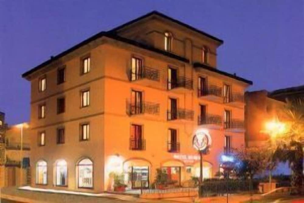 hotel image 16