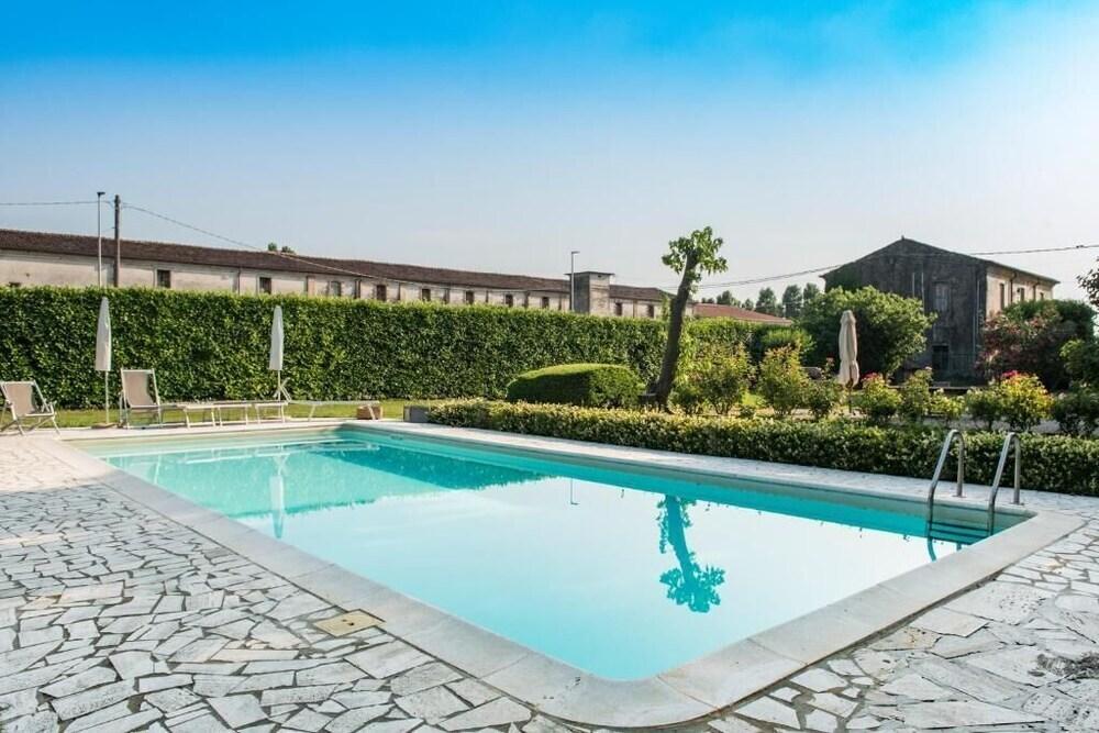 hotel image 13