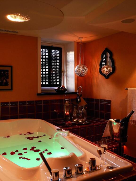 hotel image 11
