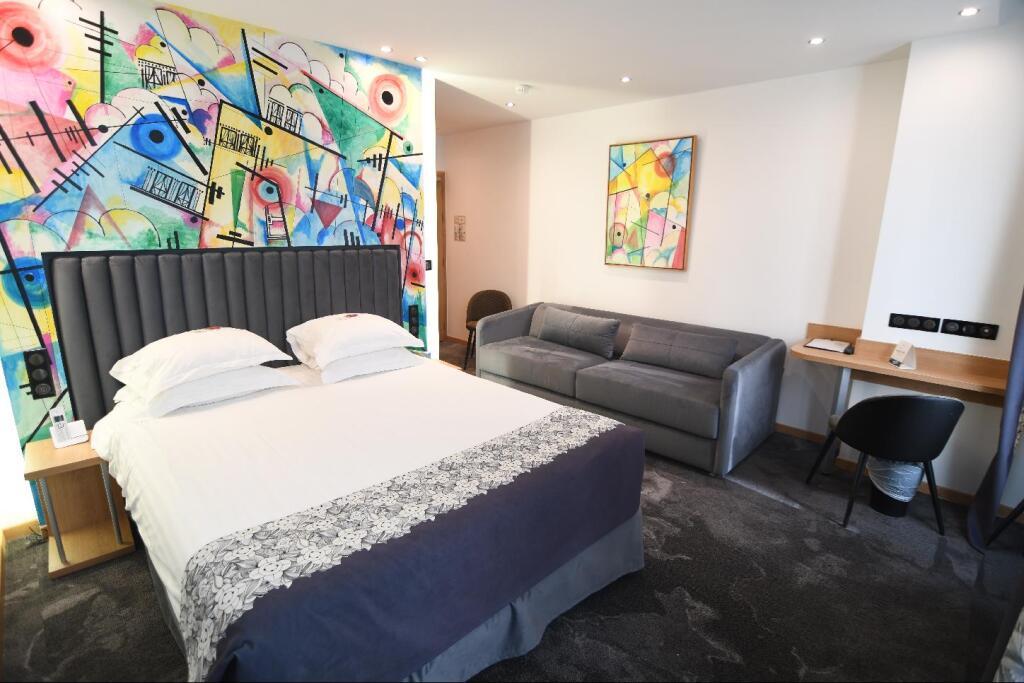hotel image 8