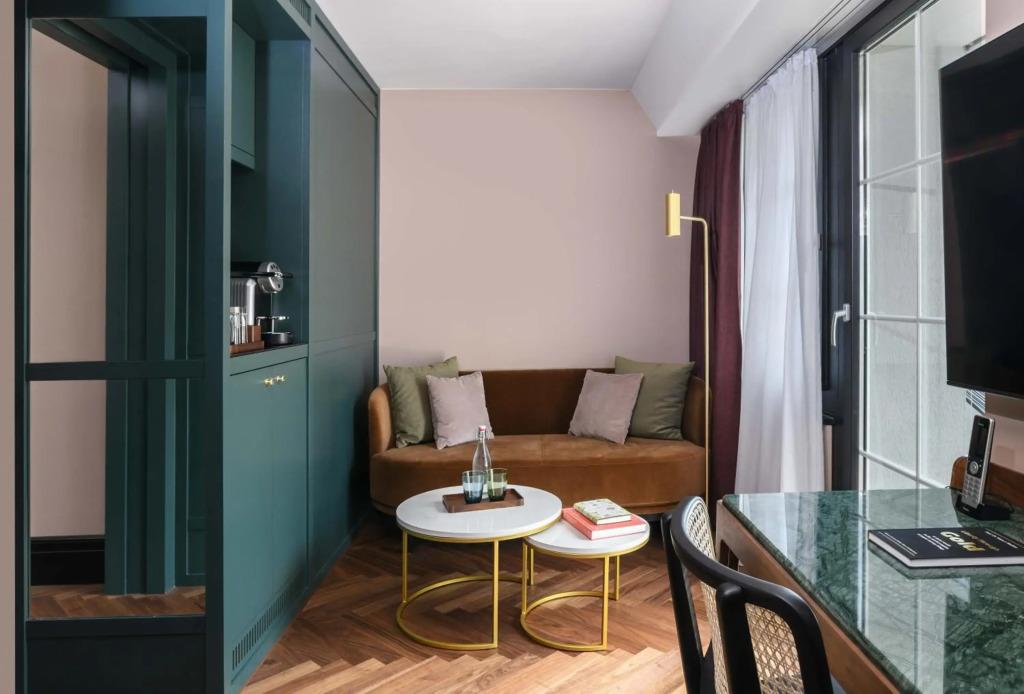 hotel image 16