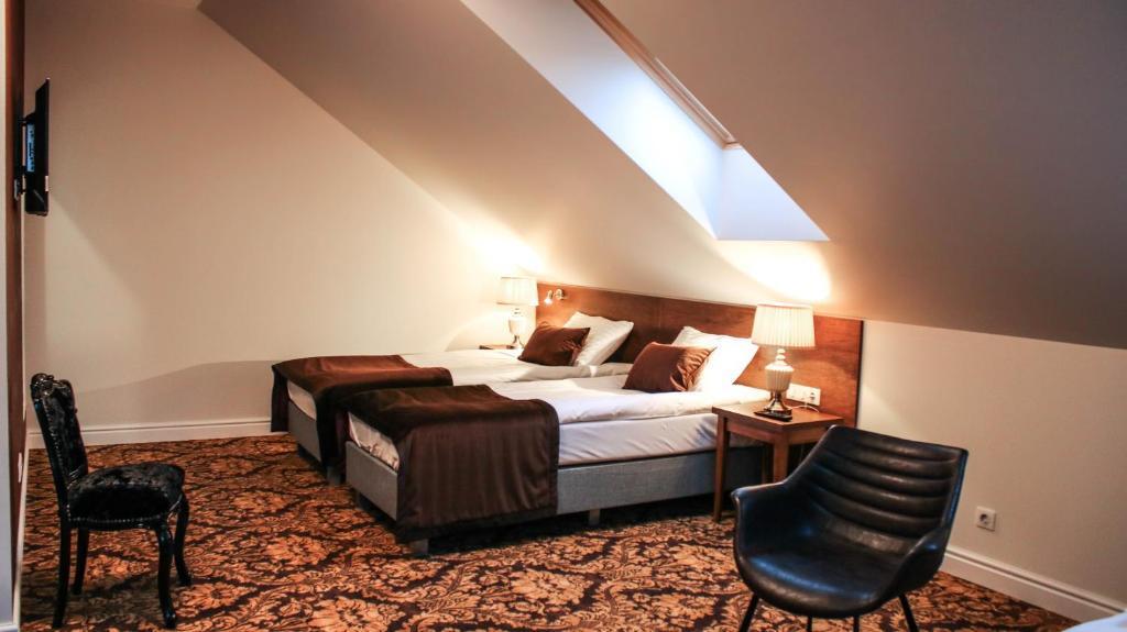 hotel image 10