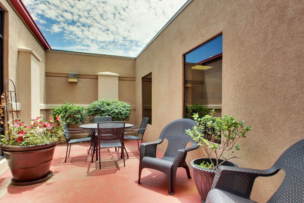 hotel image 32