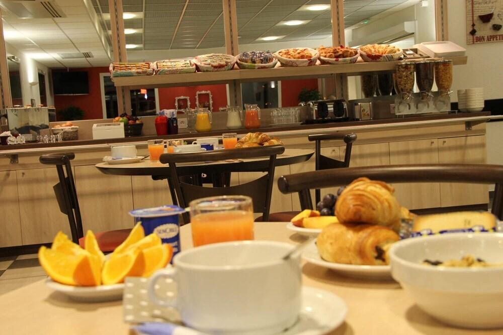 hotel image 11
