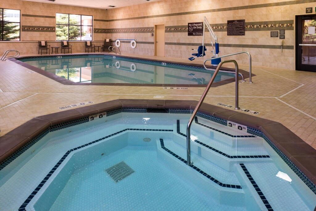 hotel image 10
